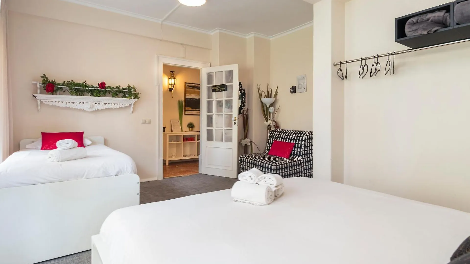 Nesha Lucky Nr. 23 Hotel Lisbon 3*,