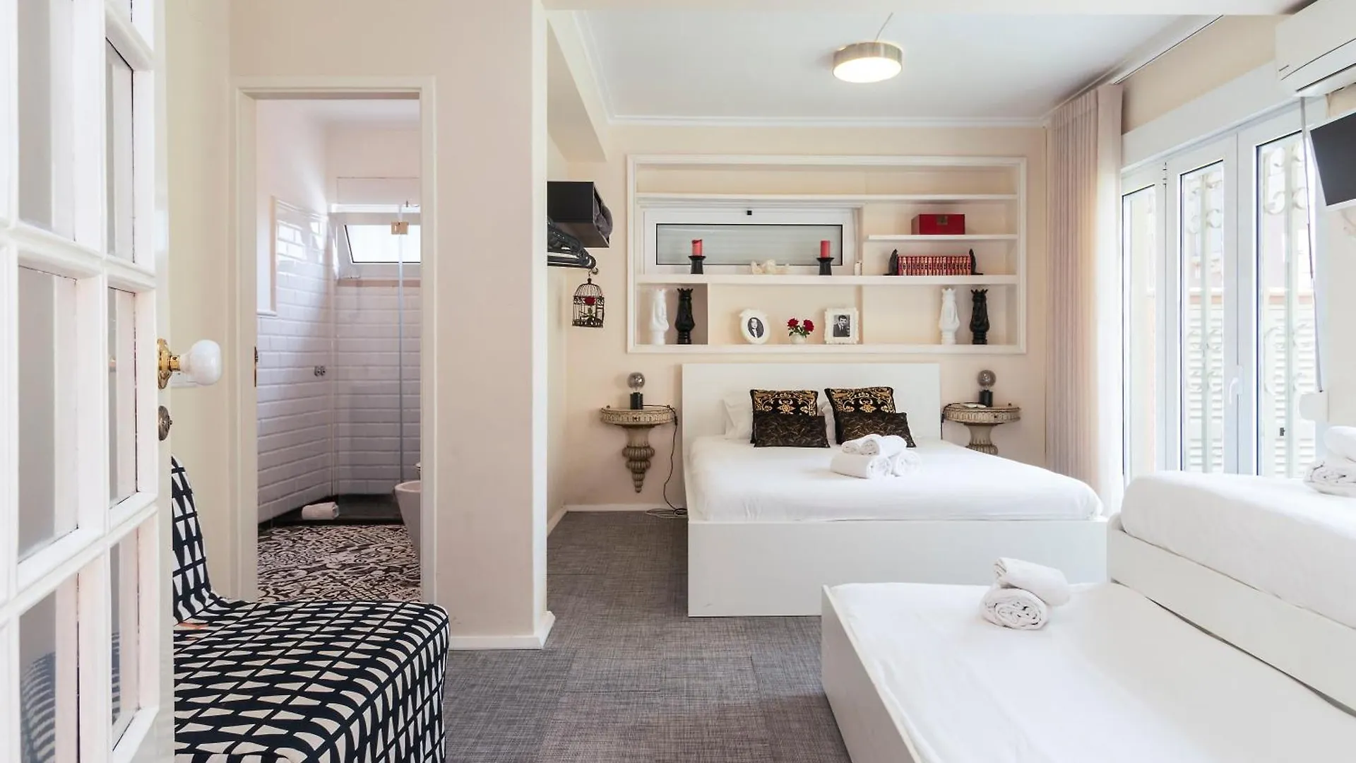 Nesha Lucky Nr. 23 Hotel Lisbon 3*,