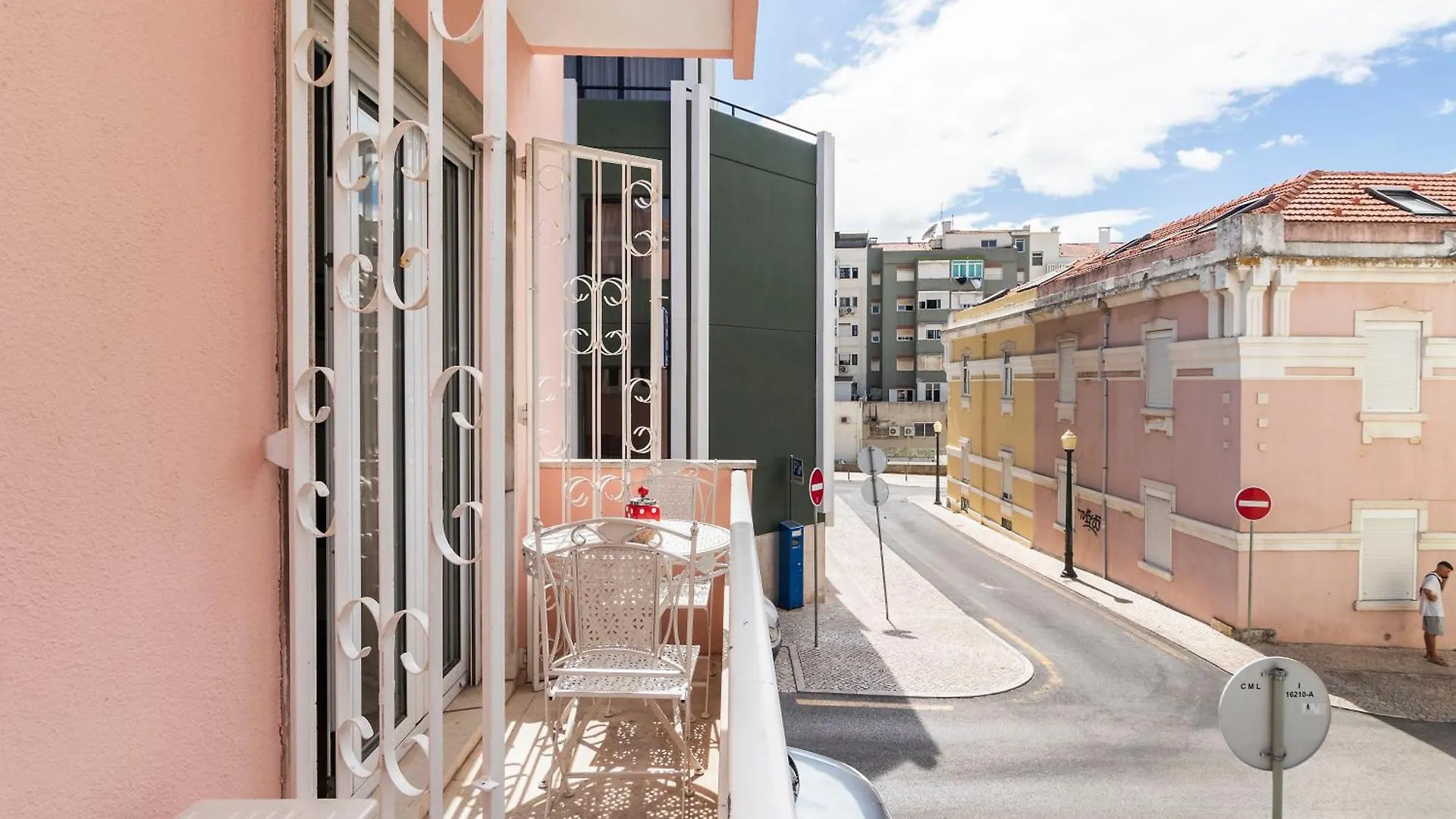 Nesha Lucky Nr. 23 Hotel Lisbon